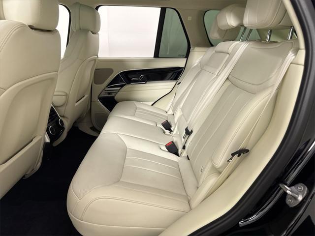 Photo of 2023 BLACK Land Rover Range Rover