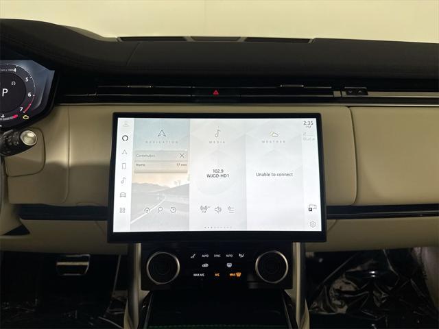 Photo of 2023 BLACK Land Rover Range Rover