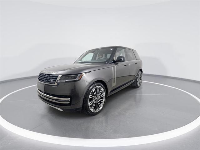 Photo of 2025 CHARENTE GRY PR Land Rover Range Rover