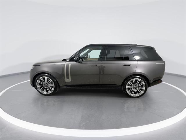 Photo of 2025 CHARENTE GRY PR Land Rover Range Rover