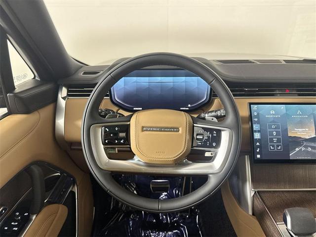 Photo of 2025 CHARENTE GRY PR Land Rover Range Rover
