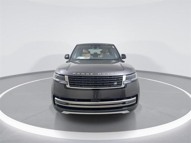Photo of 2025 CHARENTE GRY PR Land Rover Range Rover