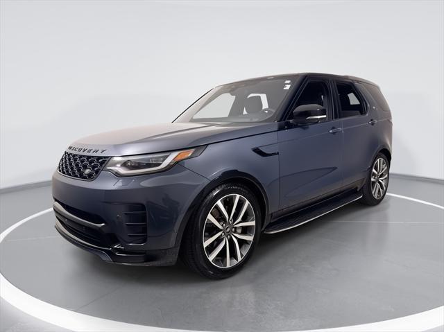 Photo of 2024 Varesine Blue Metallic Land Rover Discovery