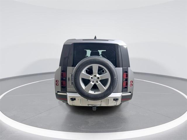 Photo of 2024 GREY Land Rover Defender