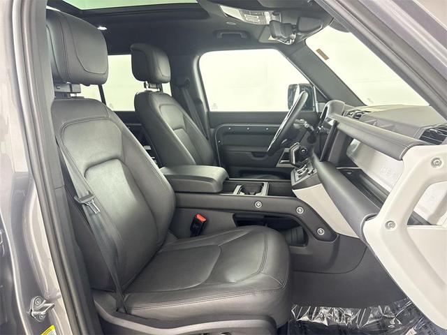 Photo of 2024 GREY Land Rover Defender