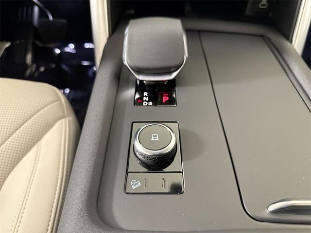 Photo of 2025 VARESINE BLU ME Land Rover Discovery