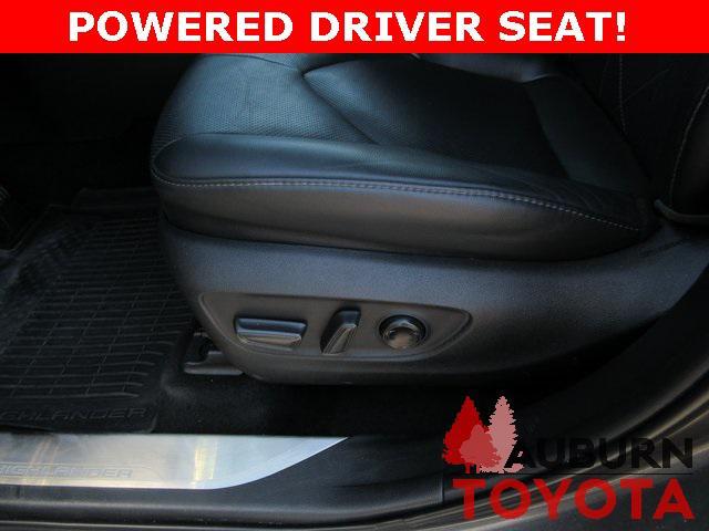 Photo of 2023 Magnetic Gray Metallic Toyota Highlander Hybrid