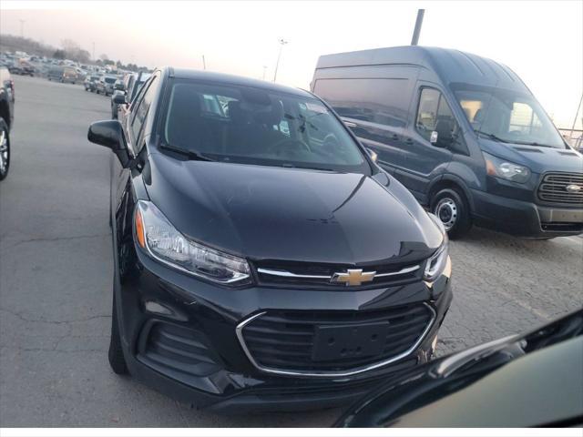 Photo of 2017 Mosaic Black Metallic Chevrolet Trax