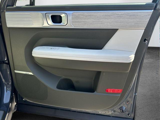 Photo of 2025 Ecotronic Gray Hyundai SANTA FE HEV
