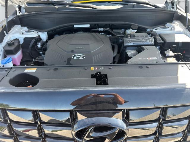 Photo of 2025 Hyper White Hyundai PALISADE