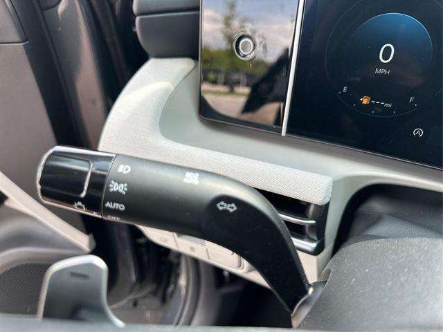 Photo of 2025 Ecotronic Gray Hyundai TUCSON