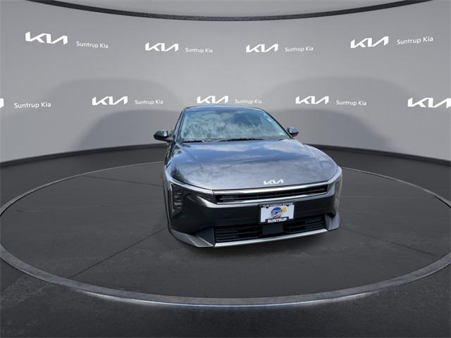Photo of 2025 Interstellar Gray Kia K4