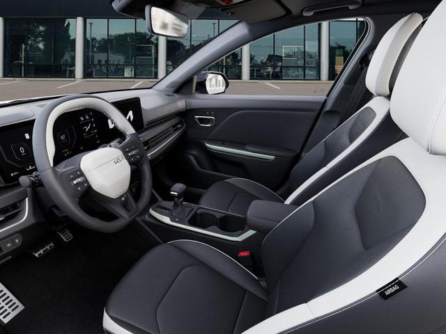 Photo of 2025 Aurora Black Kia K4