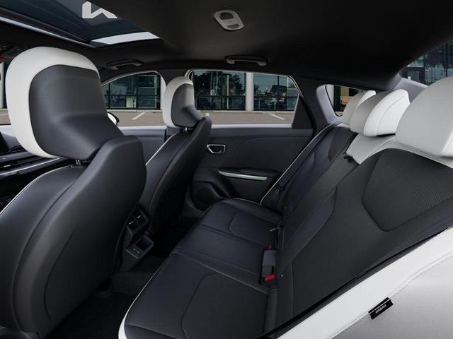 Photo of 2025 Aurora Black Kia K4