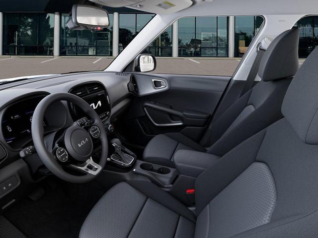 Photo of 2025 Snow White Pearl Kia Soul