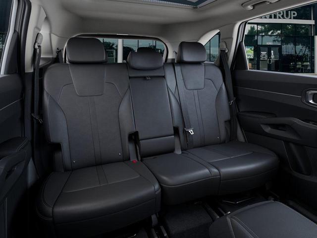 Photo of 2025 Wolf Gray Kia Sorento