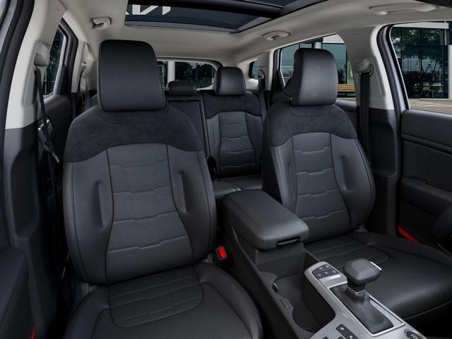 Photo of 2026 White Kia Sportage