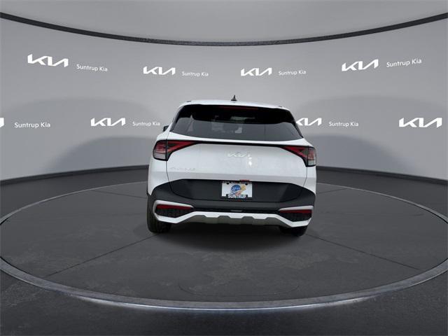 Photo of 2025 Glacial White Pearl Kia Sportage