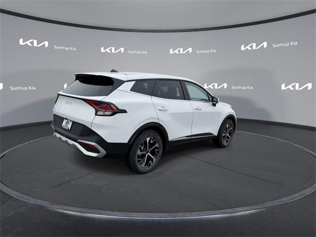 Photo of 2025 Glacial White Pearl Kia Sportage