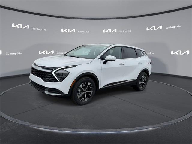 Photo of 2025 Glacial White Pearl Kia Sportage