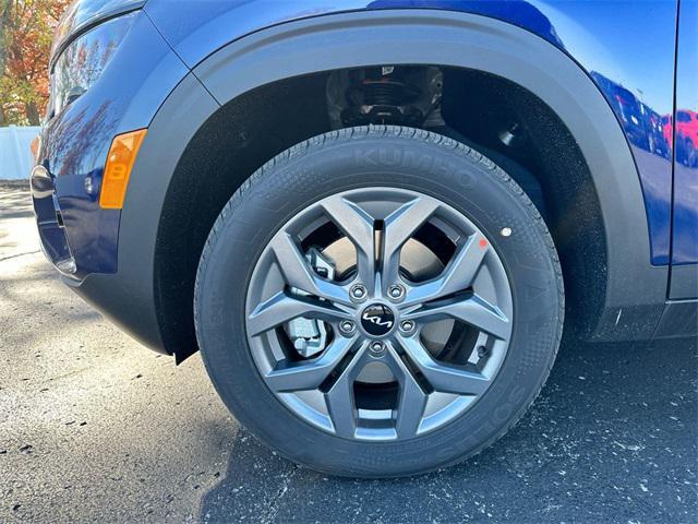 Photo of 2024 Dark Ocean Blue/White Roof Kia Seltos
