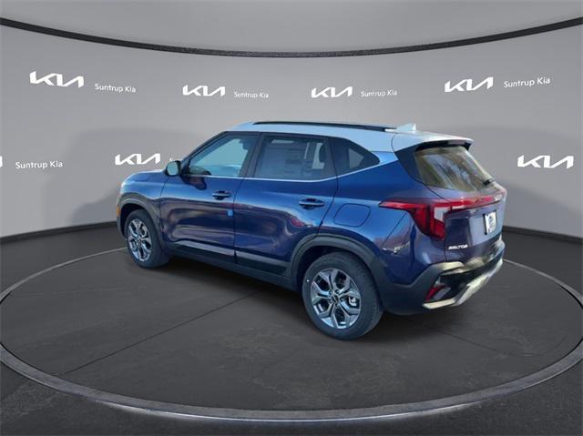 Photo of 2024 Dark Ocean Blue/White Roof Kia Seltos