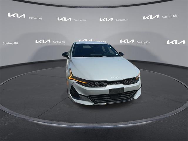 Photo of 2023 Wolf Gray Kia K5