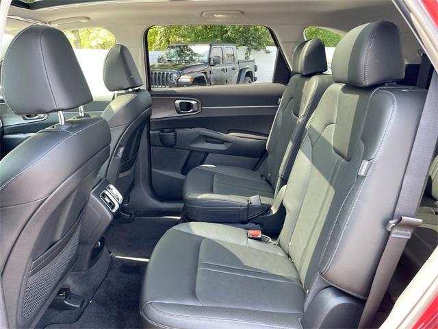 Photo of 2024 Dawning Red Kia Sorento