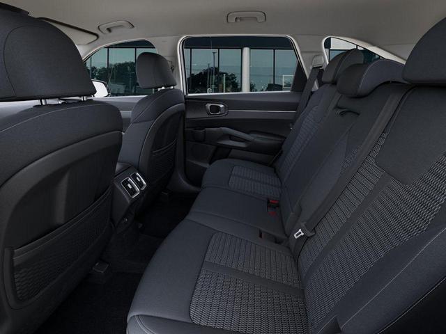 Photo of 2025 Glacial White Pearl Kia Sorento