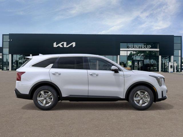 Photo of 2025 Glacial White Pearl Kia Sorento