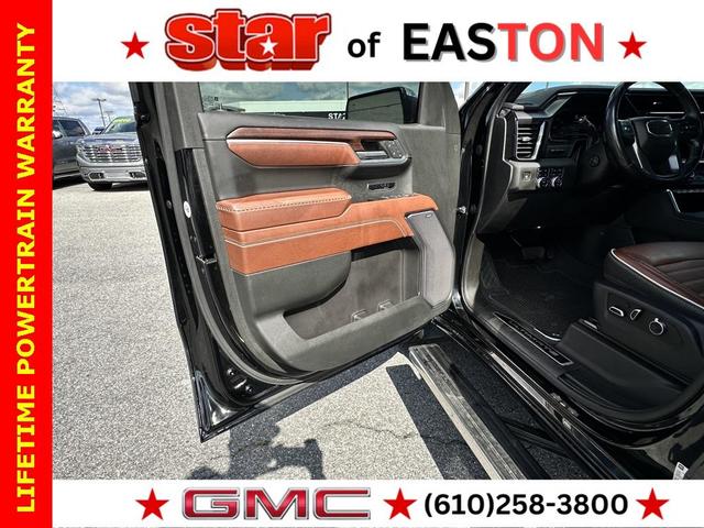 Photo of 2023 Black GMC Sierra 1500