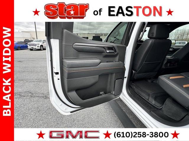 Photo of 2023 White GMC Sierra 1500