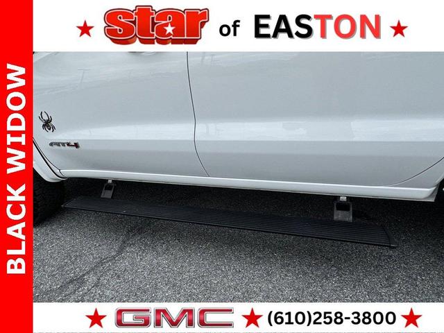 Photo of 2023 White GMC Sierra 1500