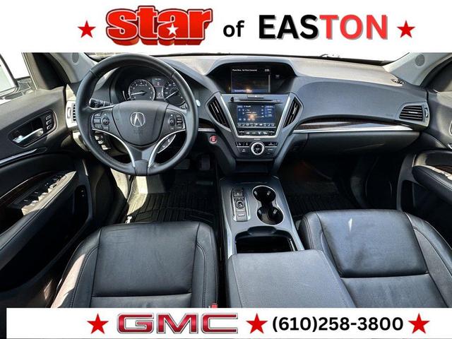 Photo of 2019 White Acura MDX