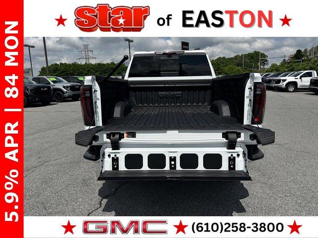 Photo of 2025 White GMC Sierra 2500