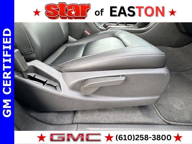 Photo of 2022 White GMC Canyon