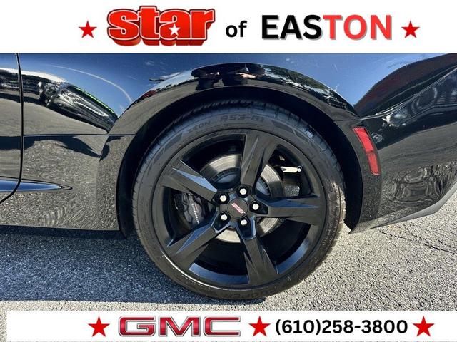 Photo of 2018 Black Chevrolet Camaro