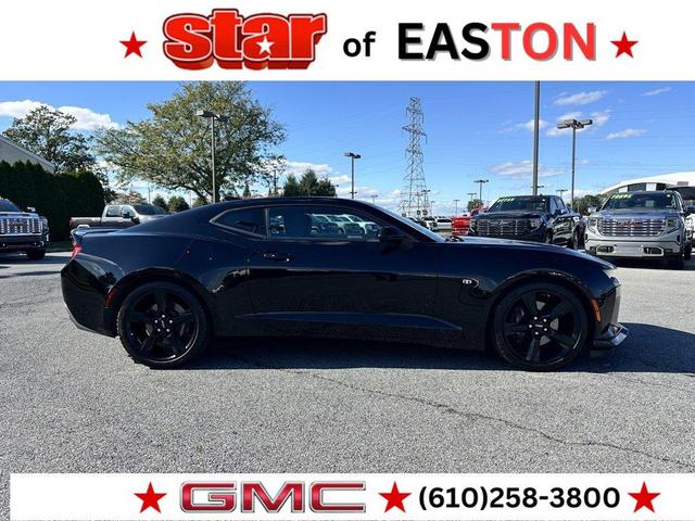 Photo of 2018 Black Chevrolet Camaro