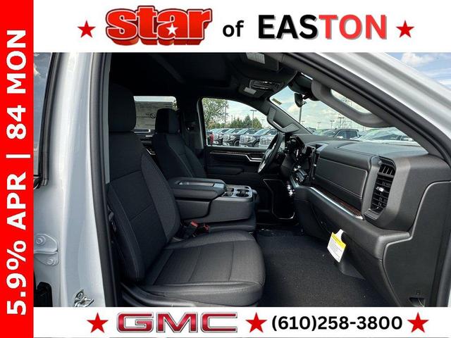 Photo of 2026 White GMC Sierra 1500
