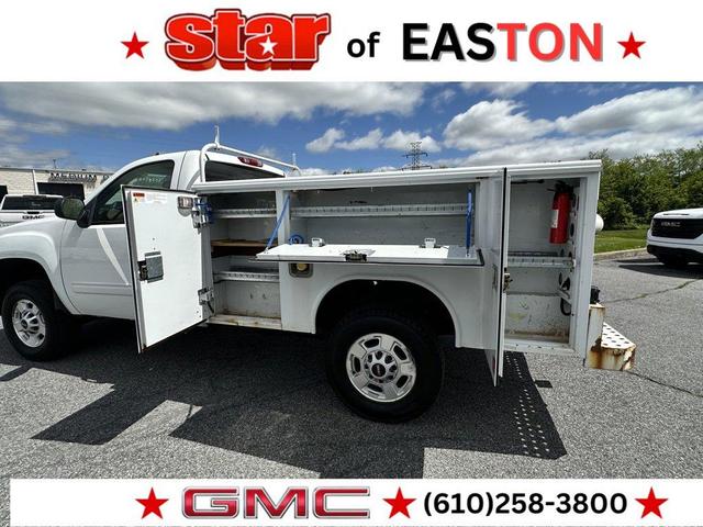 Photo of 2013 White GMC Sierra 2500