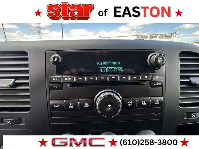 Photo of 2013 White GMC Sierra 2500