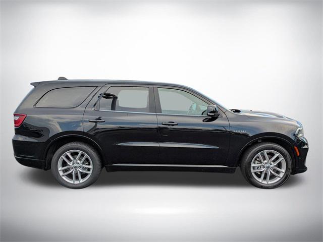 Photo of 2022 DB Black Crystal Clearcoat Dodge Durango