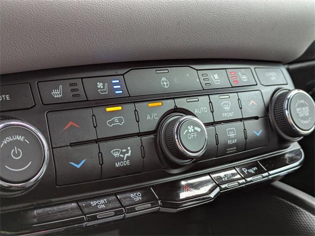 Photo of 2022 DB Black Crystal Clearcoat Dodge Durango
