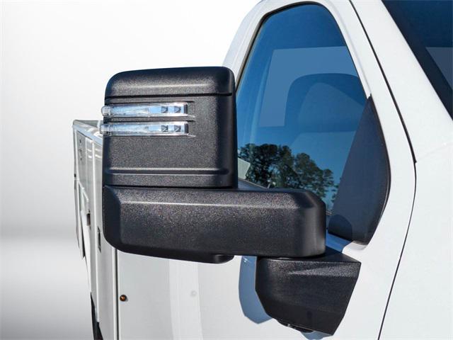 Photo of 2025 Summit White Chevrolet Silverado 3500
