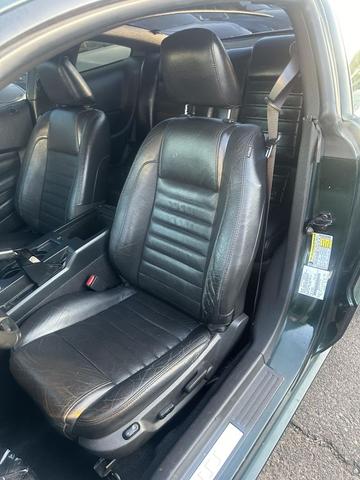Photo of 2008 Highland Green Clearcoat Ford Mustang