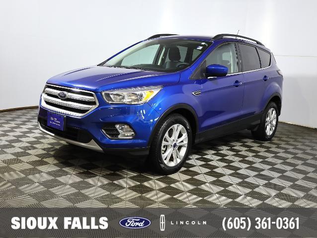 Photo of 2018 LIGHTNING BLUE METALLIC Ford Escape