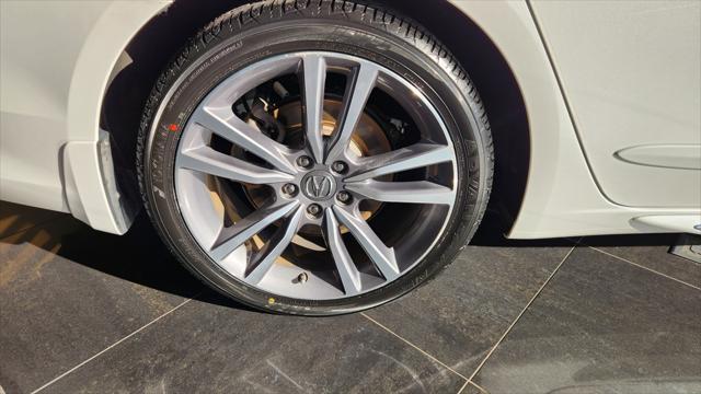 Photo of 2019 Platinum White Pearl Acura TLX