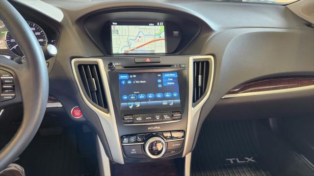 Photo of 2019 Platinum White Pearl Acura TLX