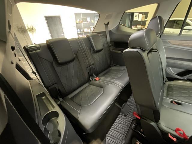 Photo of 2024 Platinum Gray Metallic Volkswagen Atlas