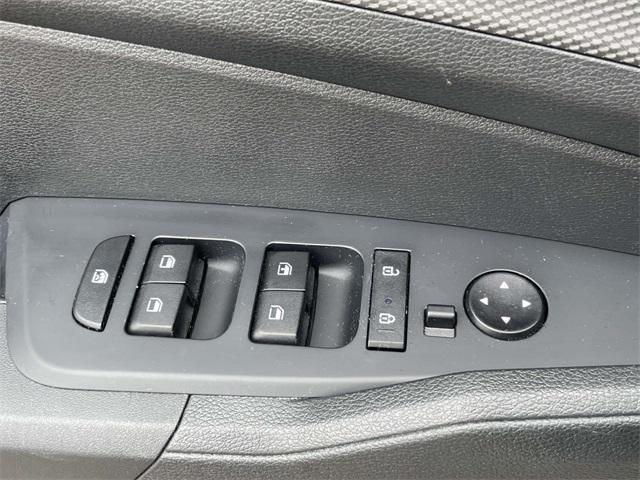 Photo of 2023 Snow White Pearl Kia Sportage Hybrid